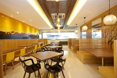 Hotel Six Seasons @ Mid Valley