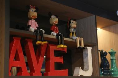 Avenue J Hotel Central Market