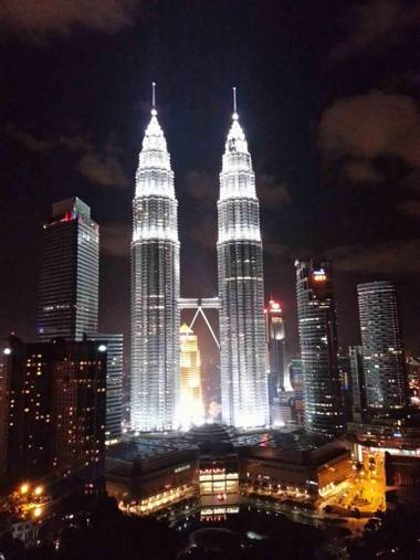 Soho Suites KLCC by 21 Century travel