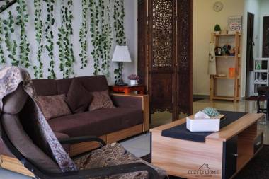 Cozy Home @ The Scott Garden