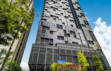 Expressionz Professional Suites By Mad KL Stay