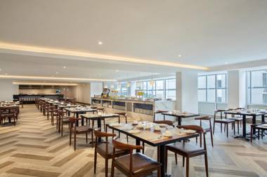 Days Hotel & Suites by Wyndham Fraser Business Park KL