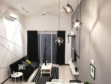 Puchong Skypod 8-10pax Walk IOIMall 10min Sunway