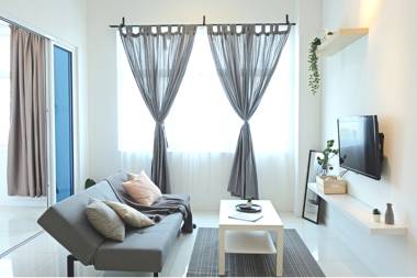 Puchong Skypod 1-5pax Walk IOI Mall 10min Sunway