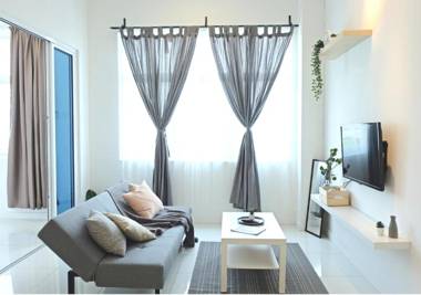 Puchong Skypod 1-5pax Walk IOI Mall 10min Sunway