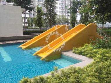 AZ Homestay @ Southville City