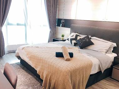 Old Klang Road near Midvalley 6pax