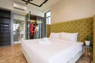 Expressionz Suites By iHost Global