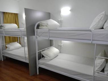 Valencia Dorm summer suites KLCC