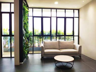 Le Pavilion by R&R 5pax 5 mins to Setiawalk