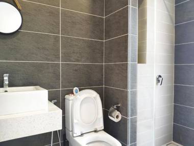 Le Pavilion by R&R 5pax 5 mins to Setiawalk