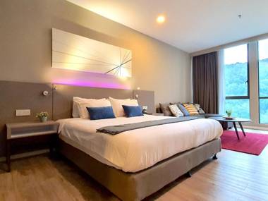 Empire Damansara Deluxe King Hotel Suite
