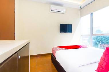 OYO 90429 Hotel Narasindo