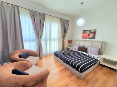 Regalia Suites - Cozy Studio Apartment