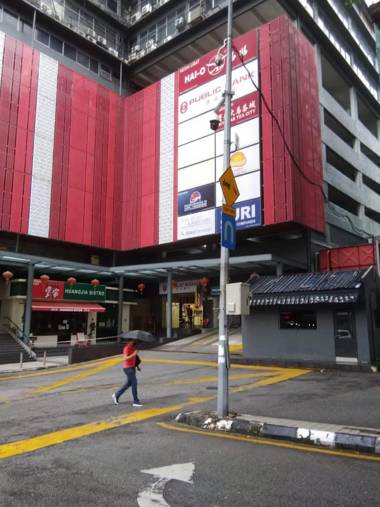 KL Rina’s Best Homestay at Menara Hai O