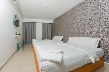 1 Hotel Mahkota Cheras