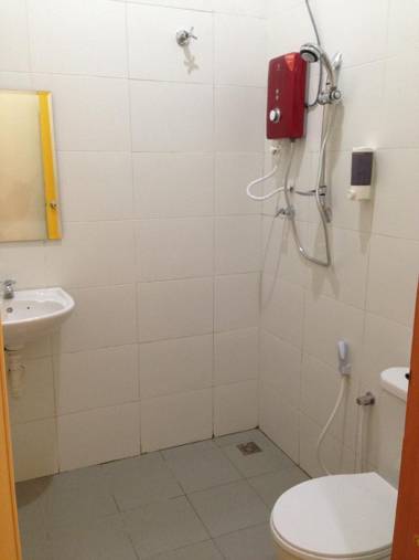 First Guest House Alor Akar