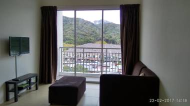 Woodz Highlands Apartment