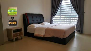Homestay S1311 (4Room) @ Golden Hills Night Market