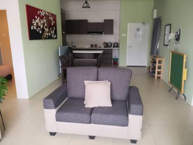 Homestay S1311 (4Room) @ Golden Hills Night Market