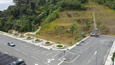 Homestay S1311 (4Room) @ Golden Hills Night Market