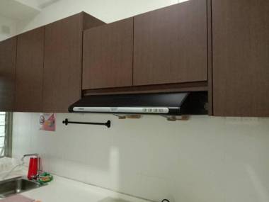 Galina Somer square Aprt Goldenhill Pasar malam