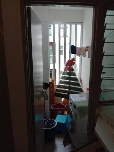 Galina Somer square Aprt  Goldenhill Pasar malam