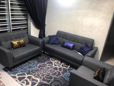 Ramadhina Eagles eye View Home2stay@Emerald Avenue