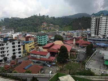 Cameron Pasar Malam Apartment @ Crown Imperial Court