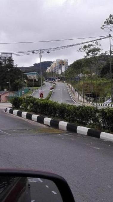 Zarena Somersquare Aprt Goldenhills Pasar Malam  