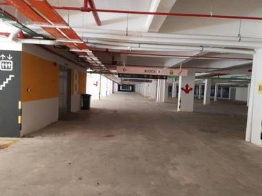 Zarena Somersquare Aprt Goldenhills Pasar Malam  