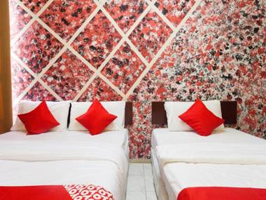 OYO 796 Jr Hotel