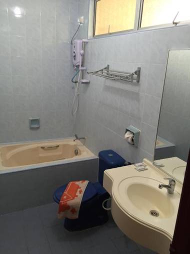 Teluk Batik Holiday Apartment