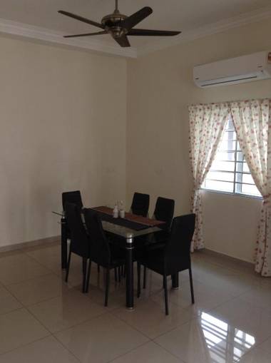 Sitiawan Homestay