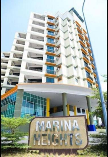 Marina Height Seaview Resort Teluk Batik Lumut