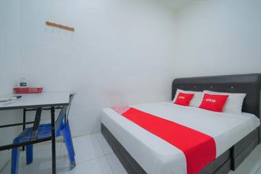 OYO 89820 Sp Berlian Inn