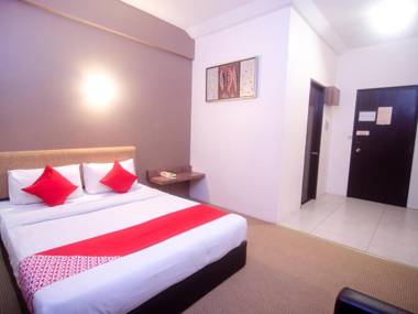 OYO 979 Hua Kuok Inn