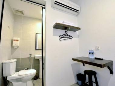 Place2stay @ Rh Plaza Hotel