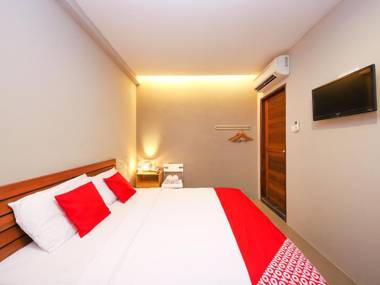 OYO 910 Hills Residence