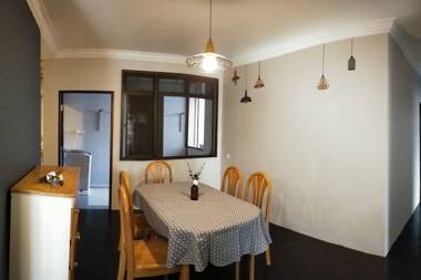 The DEER Kuching 4 bedrooms Homestay