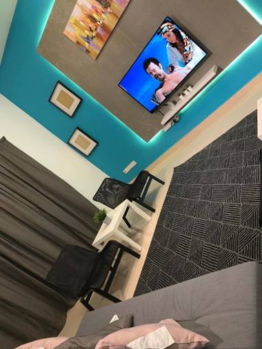 ‘AoR’ Home by Zaufa