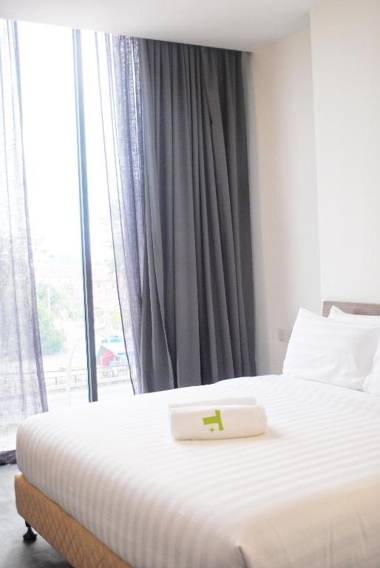 T+ PREMIUM HOTEL