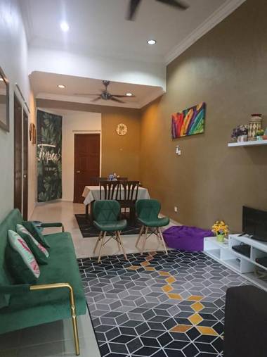 Zahra Homestay Kok Lanas Kota Bharu (House)