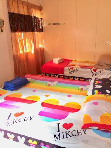 Pesona Backpackers Inn