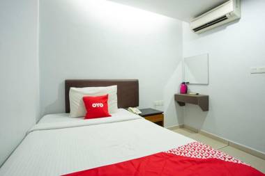 OYO 90624 Thank Q Inn 4