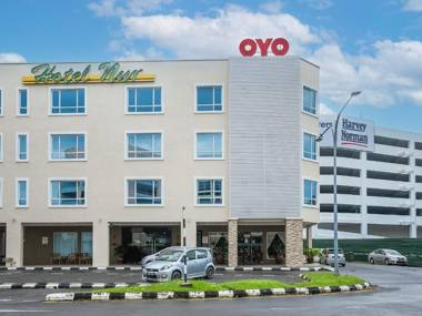 OYO 985 Hotel Nur
