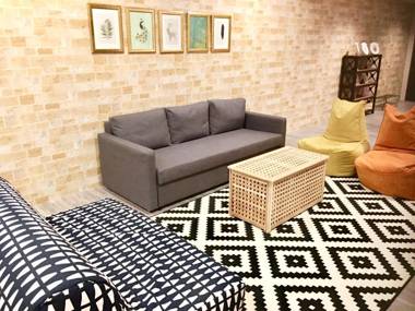 The Wharf Chic & Cozy Condo-City Centre