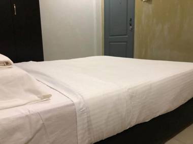 OYO Home 90342 Sena Home Homestay #828