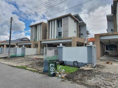 OYO Home 90435 Sena Home Homestay #819