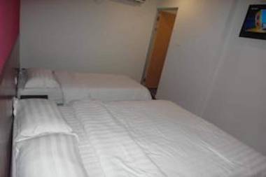 OYO 90579 U Inn